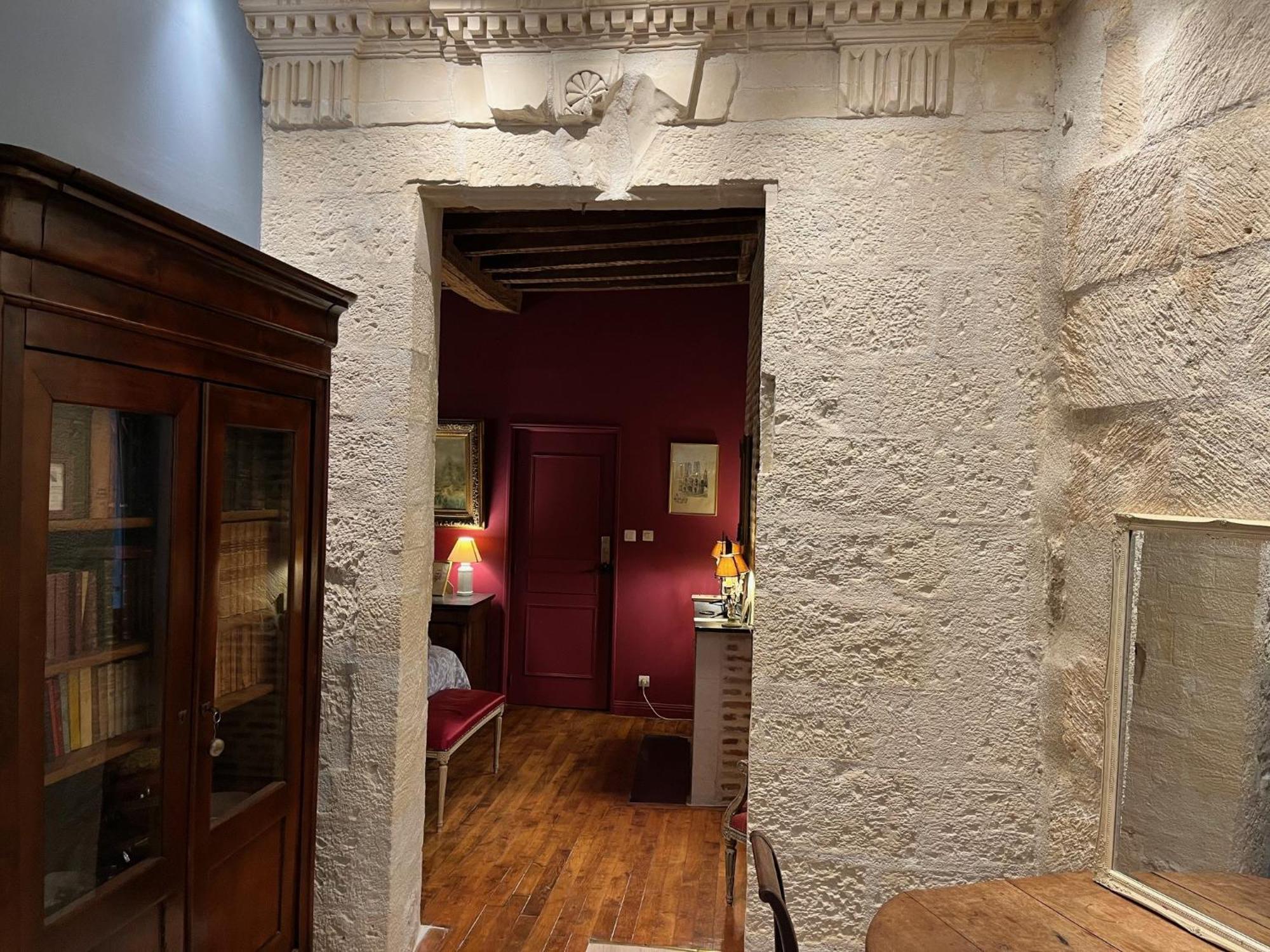 Le Refuge Des Cordeliers Διαμέρισμα Λον Δωμάτιο φωτογραφία